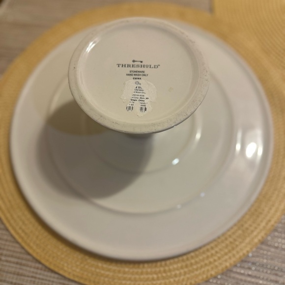 THRESHOLD | Falala Cake Stand with 2Pack Hand Towels - Picture 5 of 5